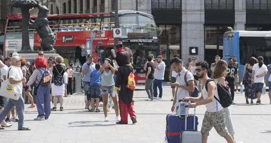 Turistas en Sol (Madrid)