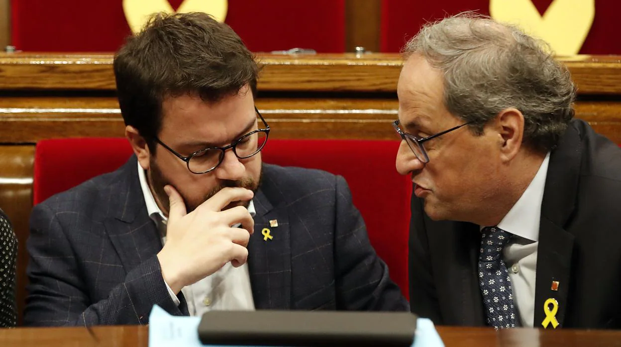 Quim Torra y Pere Aragonès, en el Parlament de Cataluña