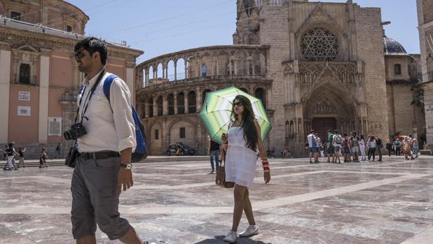 El tiempo en Valencia: festivo caluroso con riesgo de chubascos en Castellón