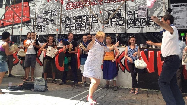 El juez ordena retirar fotos de etarras de las fiestas de Bilbao