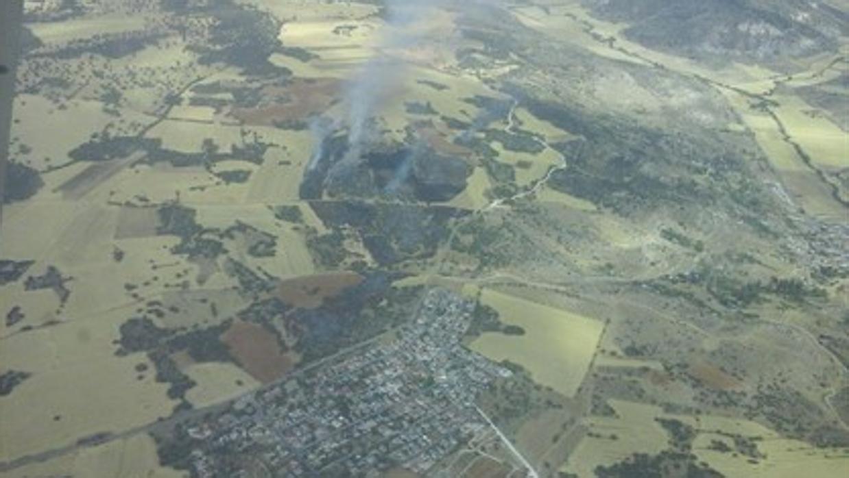 Imágenes aéreas de uno de los incendios de esta tarde en Guadalajara