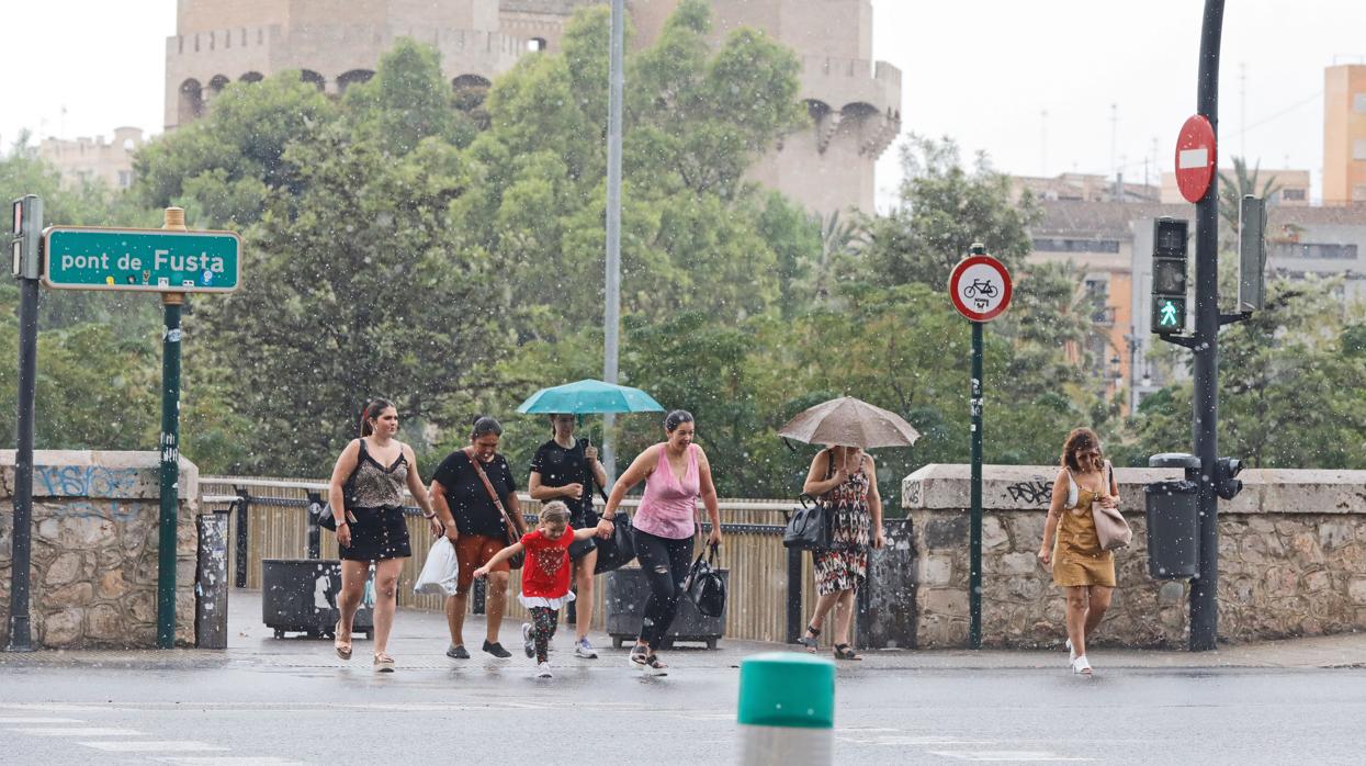 Imagen de archivo de un día de lluvia en Valencia