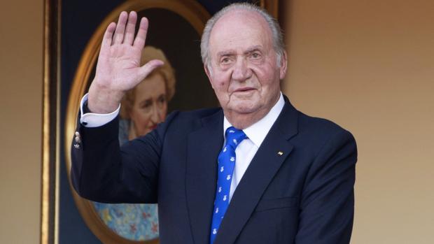 Los médicos realizan con éxito tres bypass al Rey Don Juan Carlos