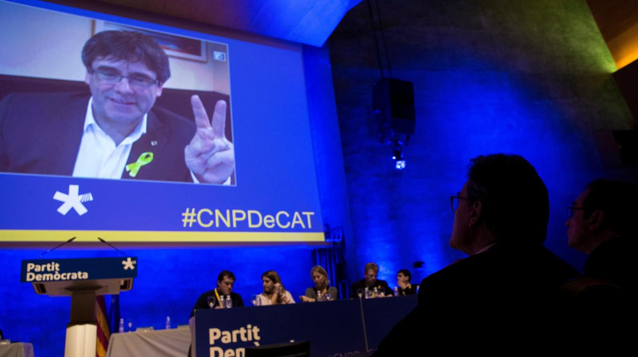 Mas y Puigdemont en un acto del PDECat