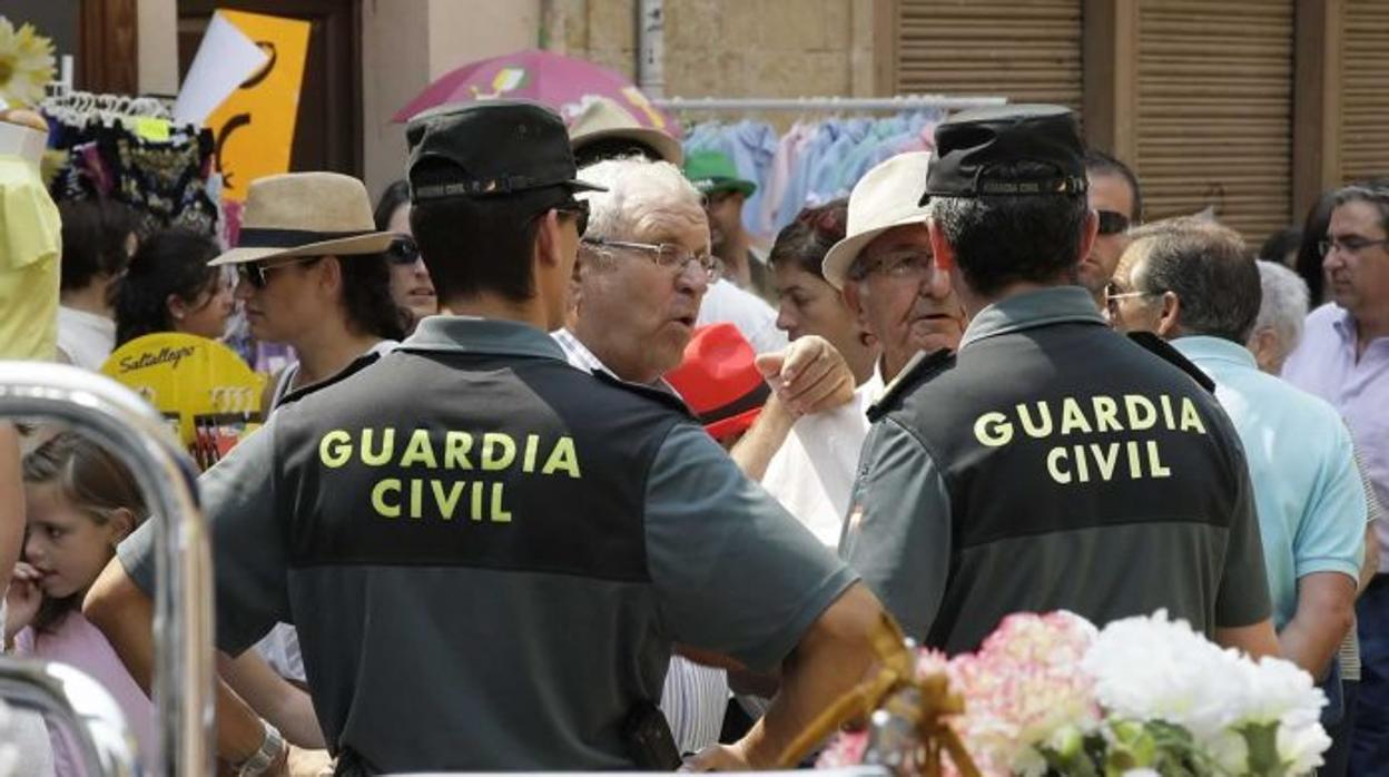 Agentes de la Guardia Civil