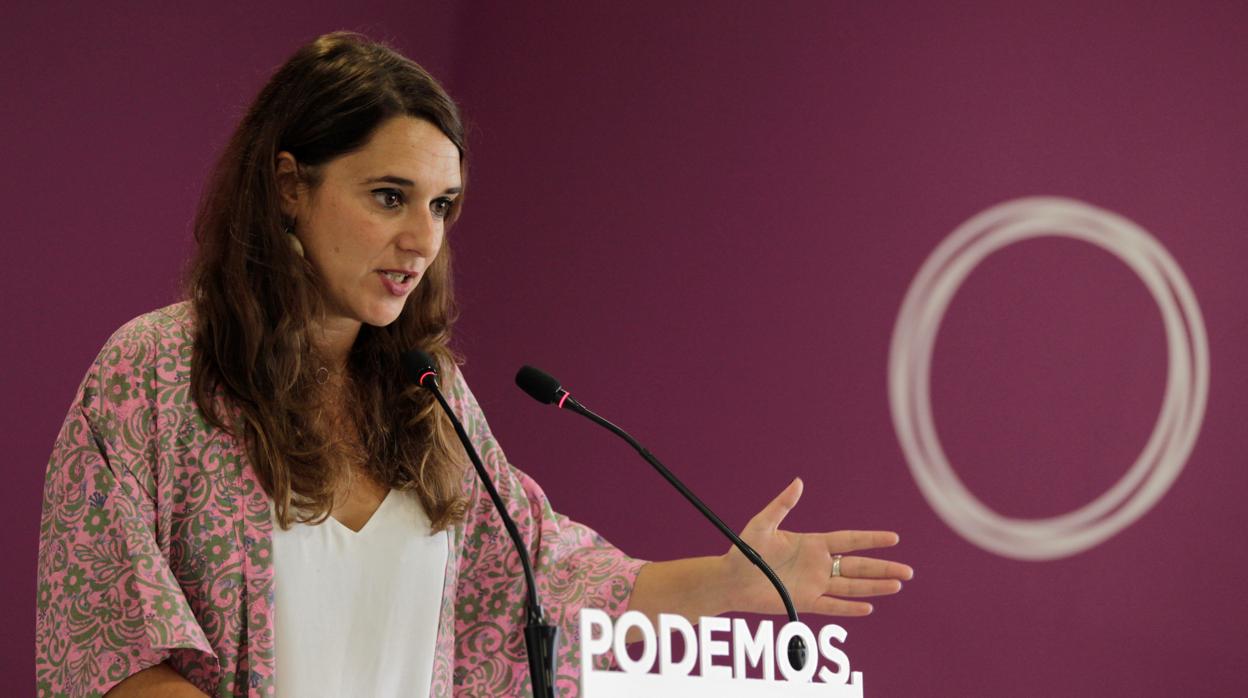 La portavoz de Podemos Noelia Vera, durante la rueda de prensa que ha ofrecido este lunes tras la reunión del Consejo de Coordinación del partido