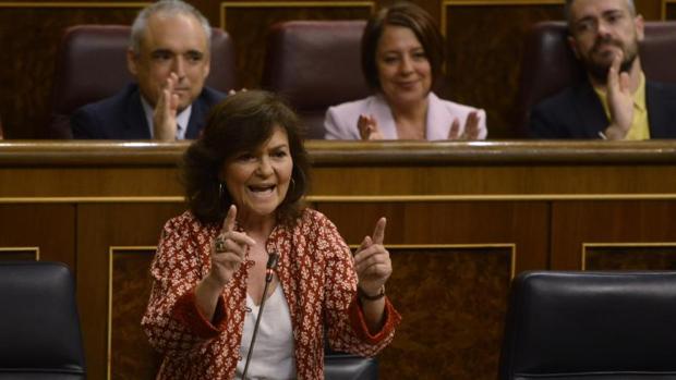 Sigue en directo la comparecencia de Calvo en el Congreso|La ministra recrimina a PP y Cs sus críticas