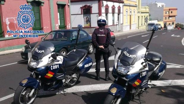 Doble muerte en Canarias: marido ahorcado, mujer fallecida con violencia