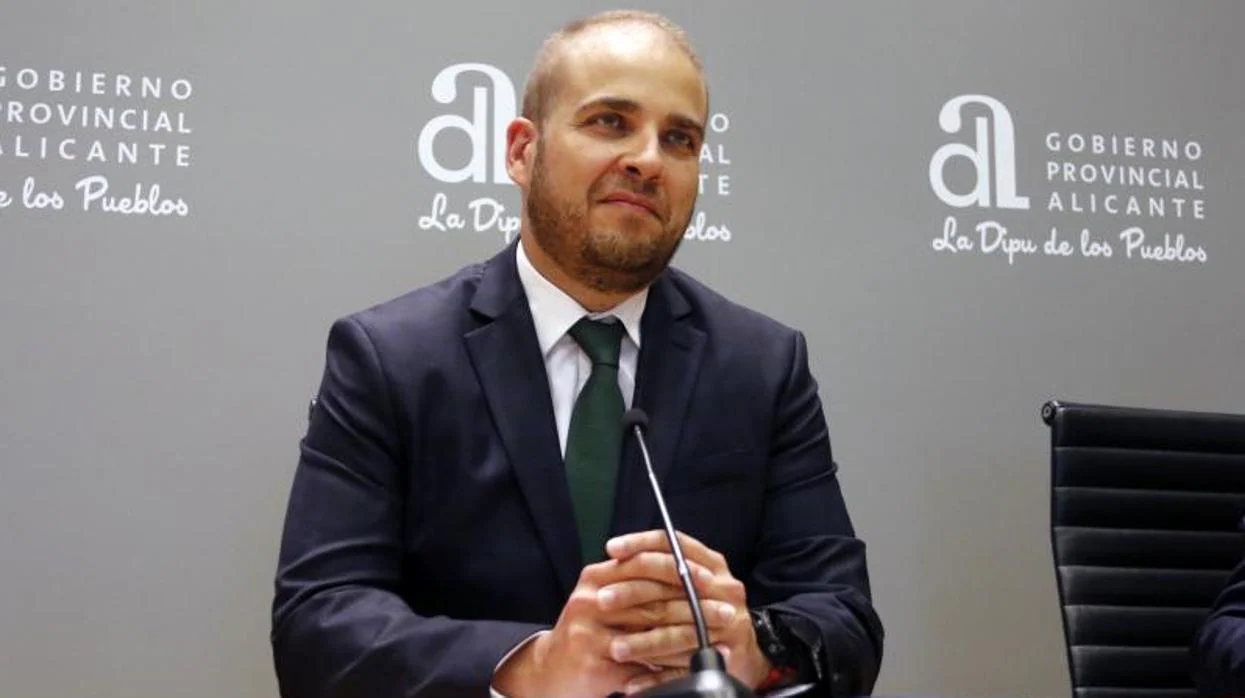 Adrián Ballester en la Diputación de Alicante
