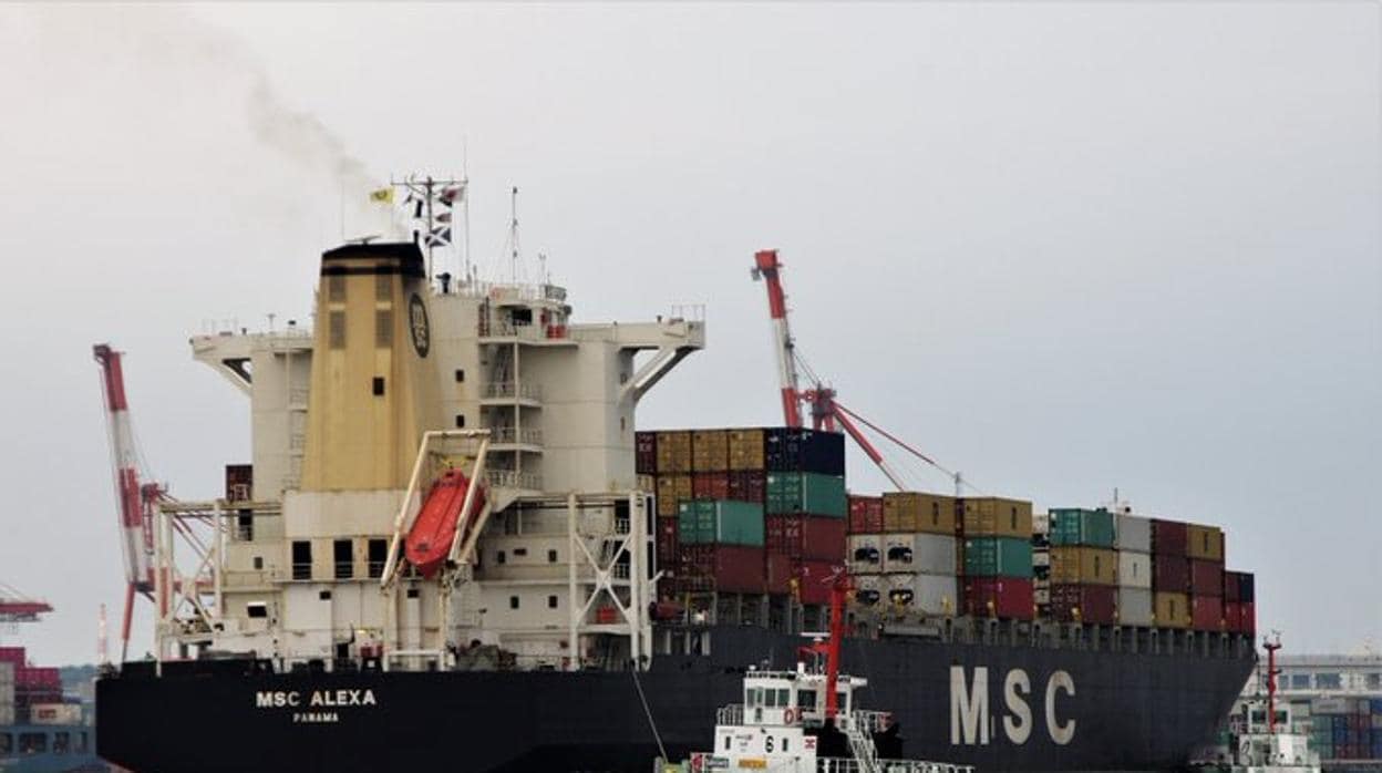 MSC amplía más la red de África occidental mientras en Canarias languidece la carga