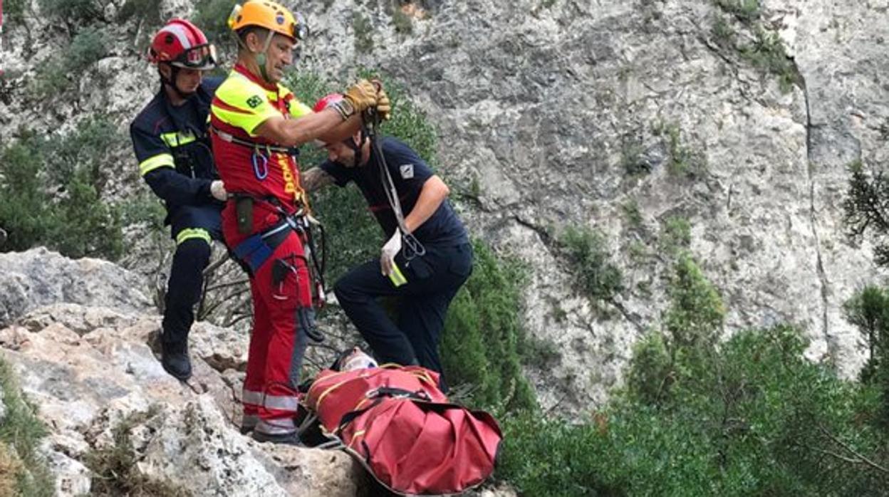 Imagen del dispositivo de rescate de los bomberos