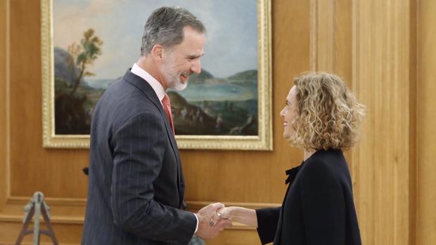 El Rey recibirá este jueves a la presidenta del Congreso en el Palacio de la Zarzuela