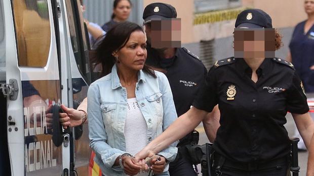 Juicio a Ana Julia en directo | «Tenía tierra en las manos y arena en la sudadera en el momento de su detención»