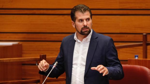 Los socialistas guardan silencio tras la dimisión del alto cargo de la Junta de Castilla y León que ellos pidieron