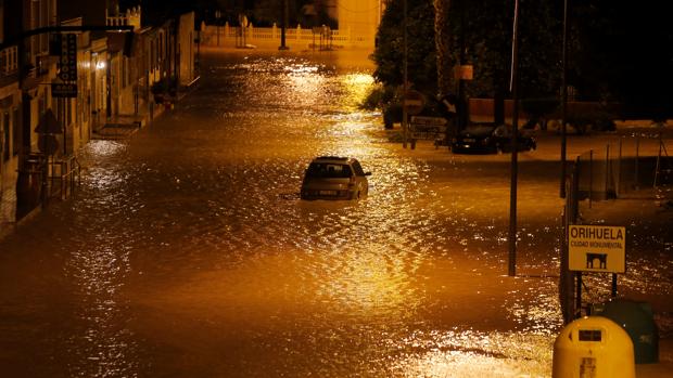 Inundaciones en Orihuela: la DANA provoca el caos y desborda el río Segura