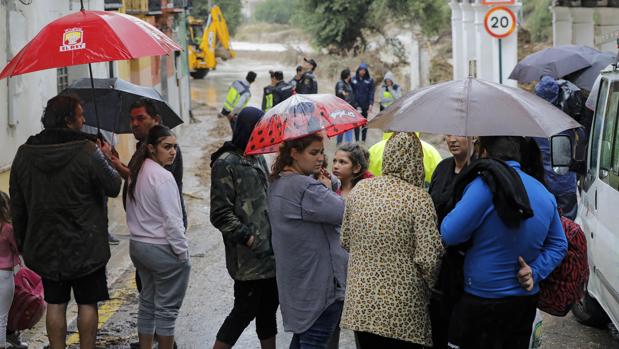 Más de 689.000 alumnos de 296 municipios valencianos se quedan sin clases por la DANA