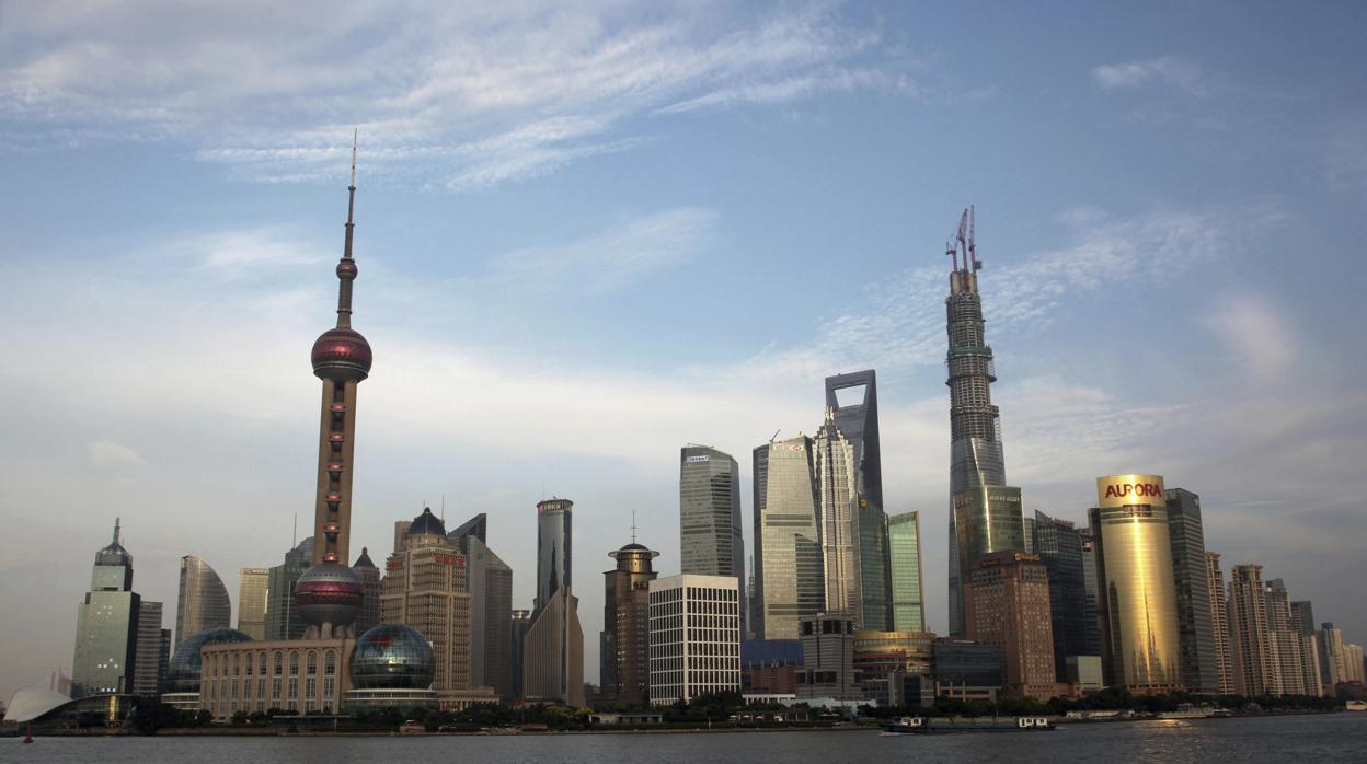 Vista de los rascacielos del distrito financiero de Shanghai, el Pudong