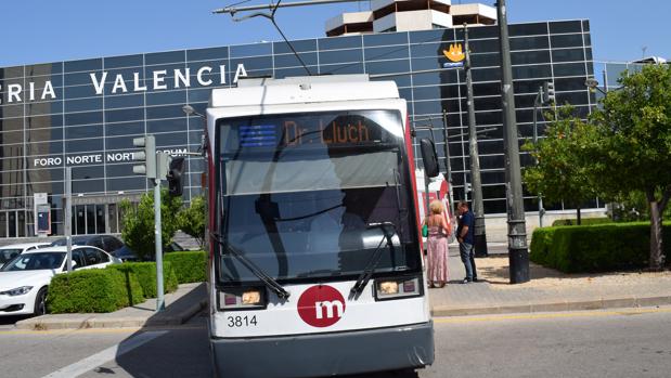 Servicios especiales del tranvía del Metro de Valencia con motivo de la Feria del Mueble