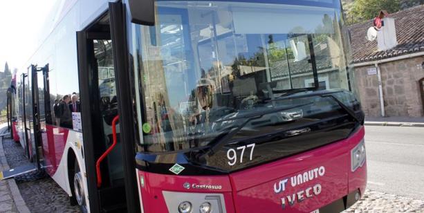 La lanzadera de Toledo ya para en Bisagra por las obras en la calle de La Paz