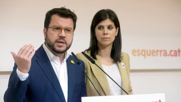 Aragonès adelanta a Torrent en su pugna por suceder a Junqueras