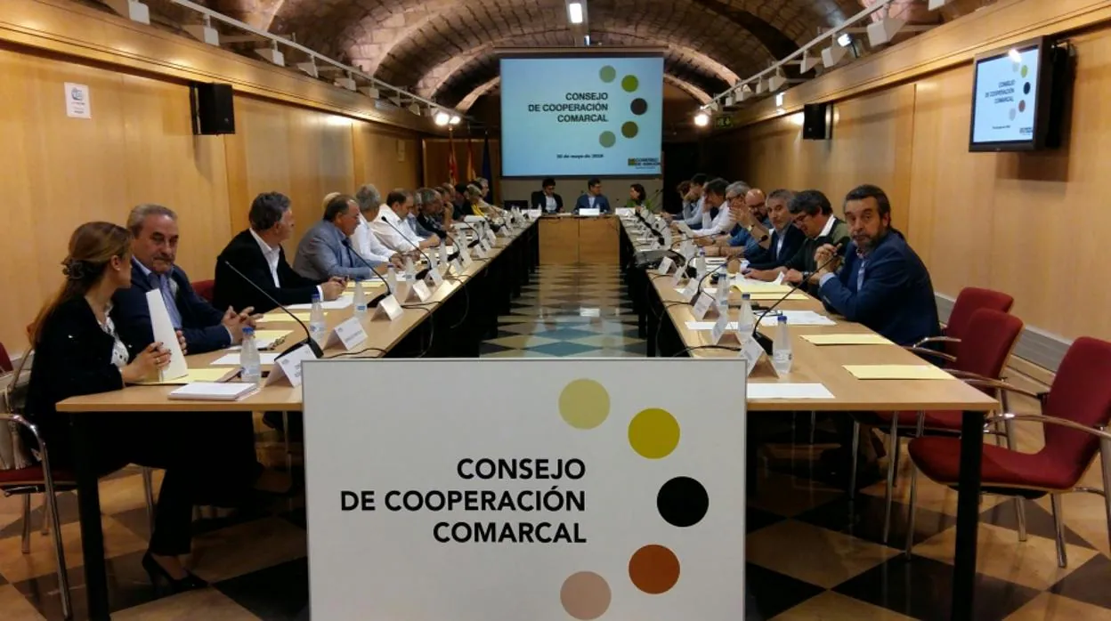 Reunión de gobiernos comarcales celebrada en 2018 en la sede del Ejecutivo aragonés