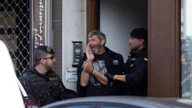 Los nueve detenidos de los CDR preparaban un ataque al Parlament de Cataluña