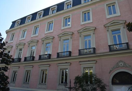 Fachada del palacio de Fontagud en la plaza del Rey