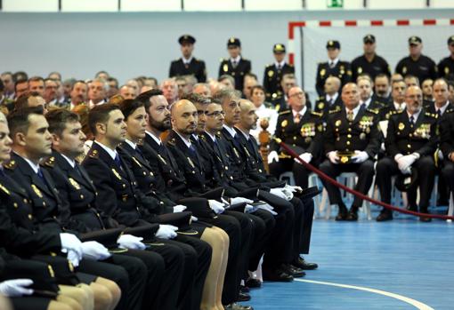 El acto se celebró en el pabellón polideportivo de la Jefatura Superior de Policía de Castilla-La Mancha