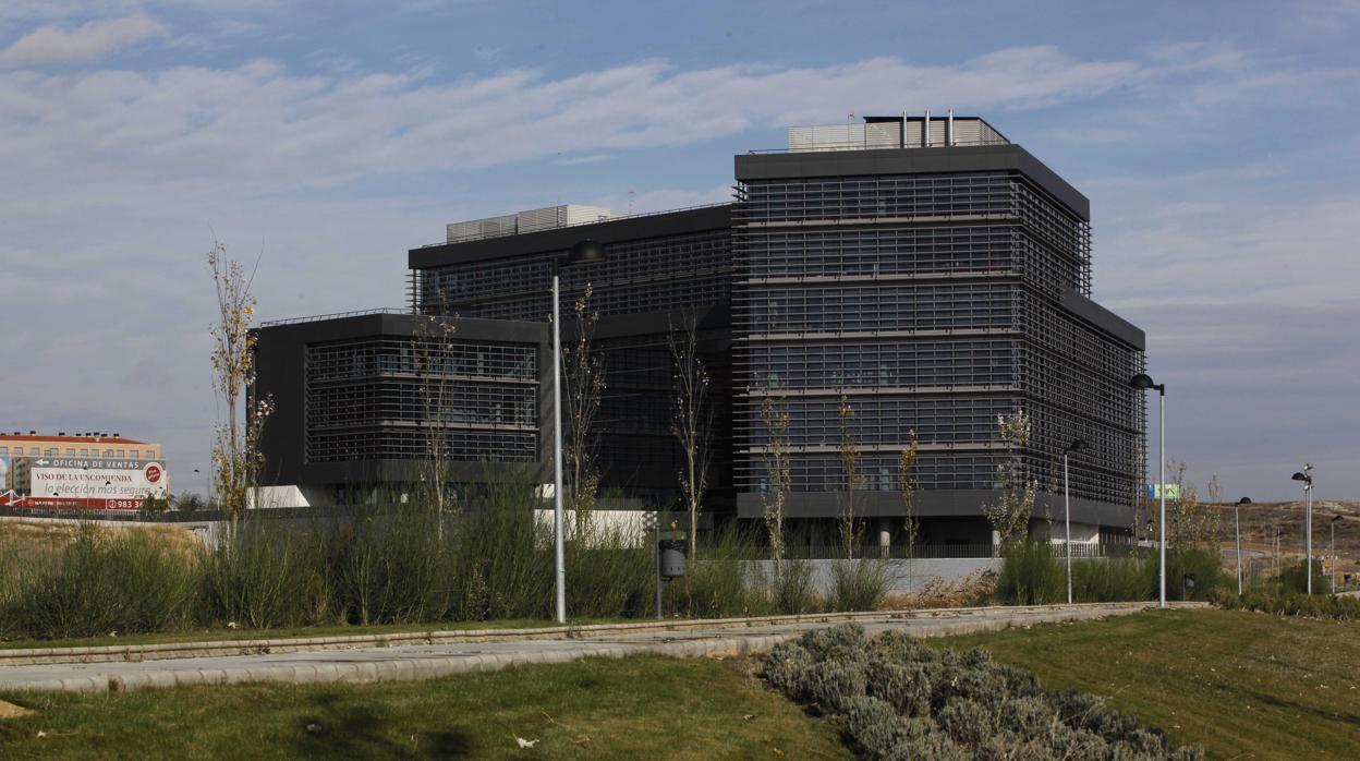 Edificio de la Perla Negra en Arroyo de la Encomienda (Valladolid)