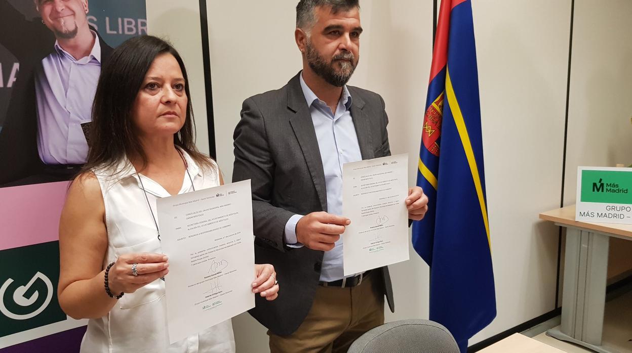 Los concejales Susana García Millán y Gabriel Ortega presentan su renuncia
