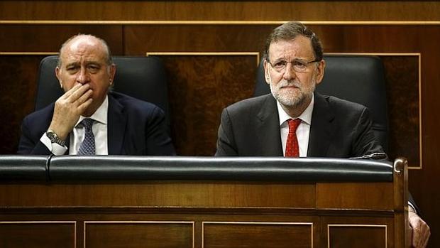 Rajoy reclama que PP y PSOE se pongan de acuerdo en asuntos de Estado como el modelo territorial