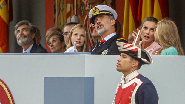 Un desfile militar con la sentencia del «procés» de fondo