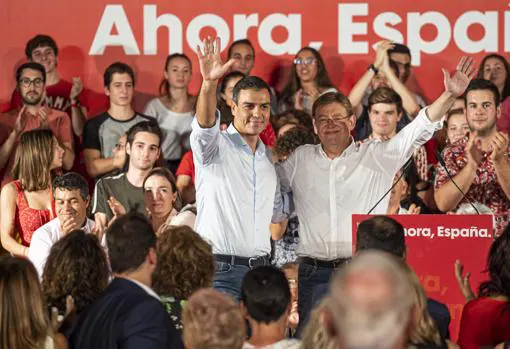 Imagen de Pedro Sánchez y Ximo Puig en un mitin del PSOE en Valencia