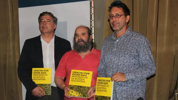 José María Esteban recoge en un libro las historias de la movida alicantina