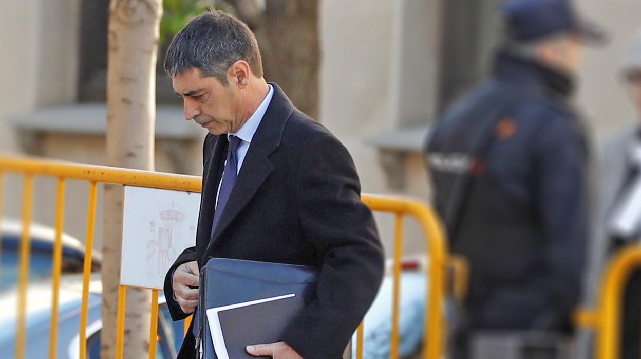 El que fuera mayor de los Mossos, Josep Lluis Trapero, a su llegada al Supremo para declarar como testigo en el juicio del «procés»