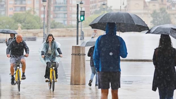 El tiempo en Valencia: una DANA traerá frío y lluvias intensas a partir del lunes