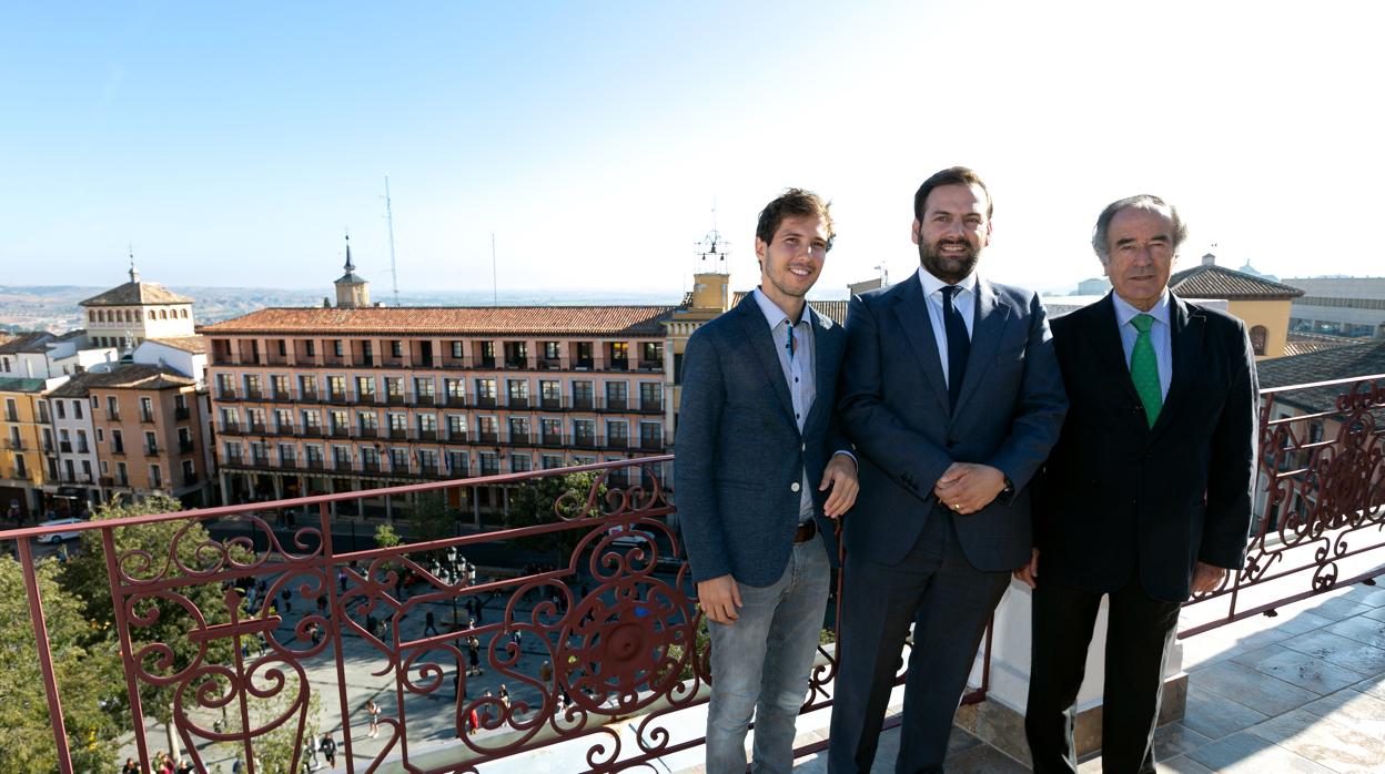 Jesús Sainz, Erwan de la Villéon y Nathan Stornetta, compositor de la música «El Sueño de Toledo»