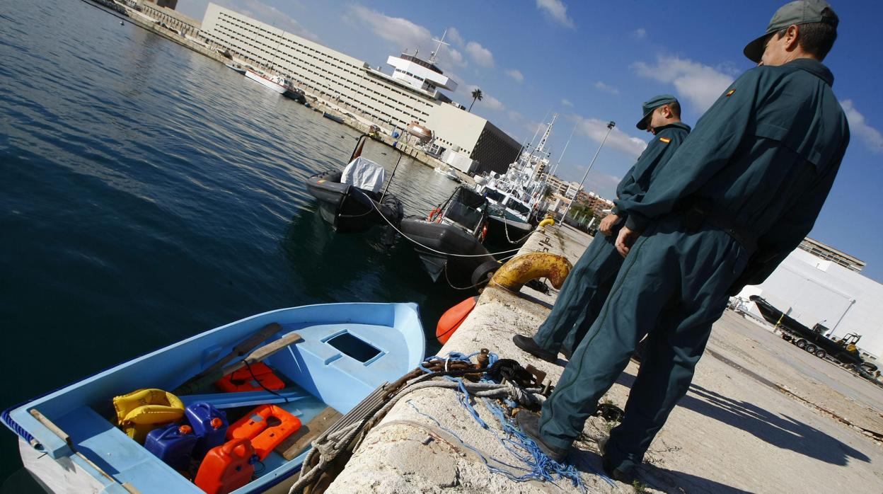 Llegada de una patera a Alicante, en una imagen de archivo