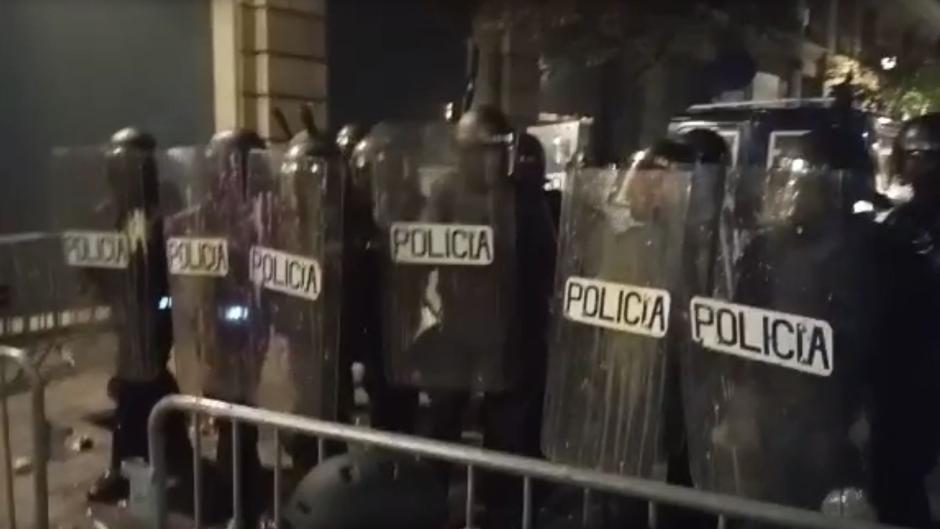 Los CDR lanzan pelotas de goma a la Policía