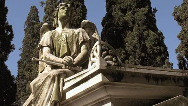 Cuatro cementerios rebosantes de arte y solemnidad cerca de Barcelona