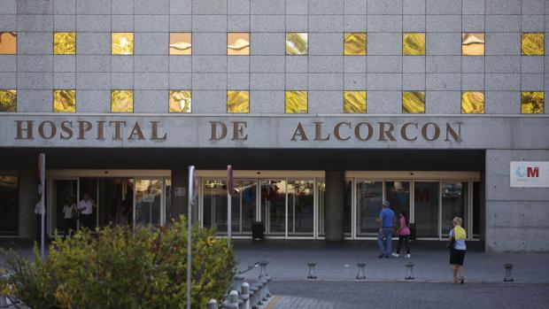 Un asesino reincidente empleado en el hospital de Alcorcón intenta asfixiar a una paciente