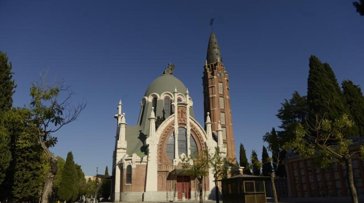 Capilla del cementerio de La Almudena