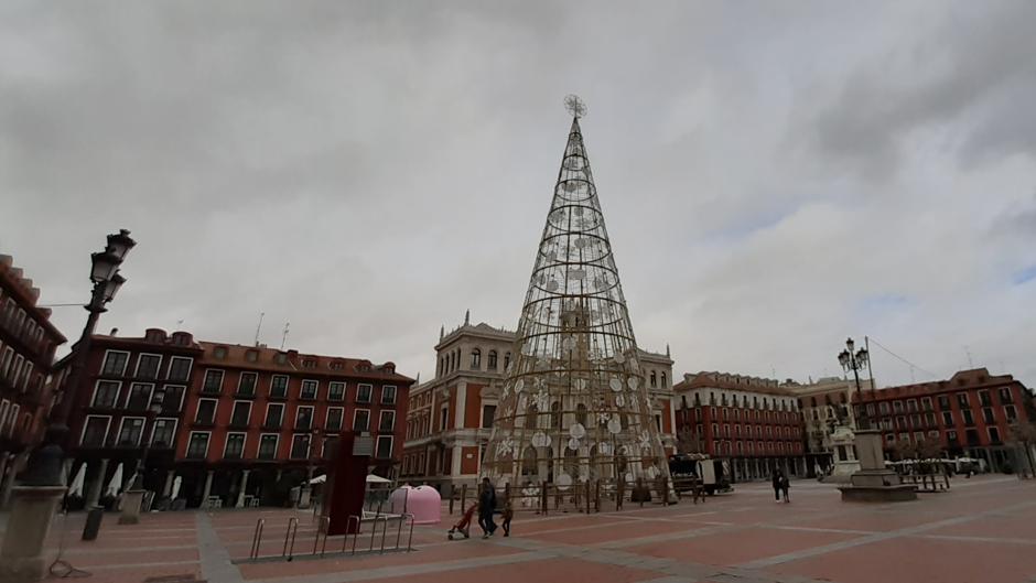 Valladolid ensaya la Navidad un mes antes del encendido de la iluminación