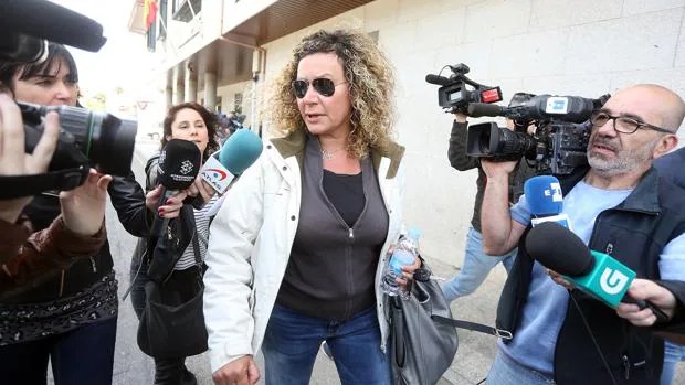 La madre de Diana Quer denuncia en Padrón (La Coruña) un presunto delito de violencia contra la mujer
