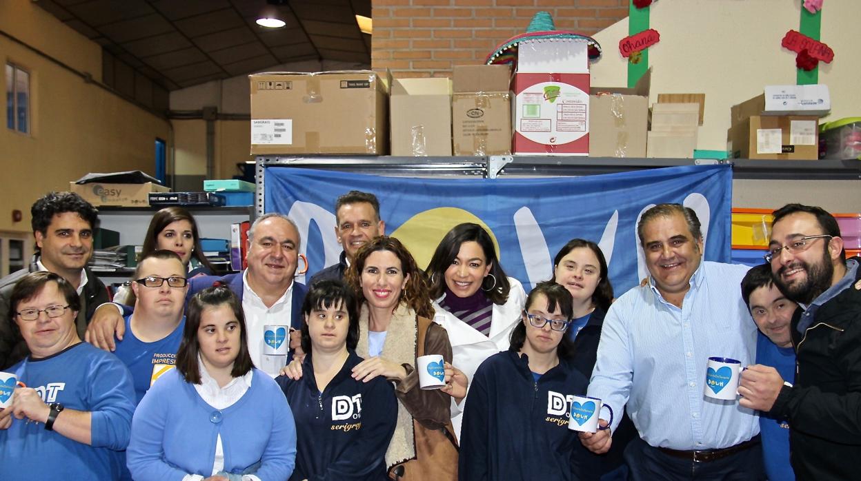 Candidatos y dirigentes del PP en su visita a la Escuela-Taller «Down Toledo»