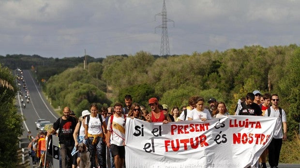 Mos Movem denuncia la marcha por los «presos políticos» que cortó la principal carretera de Menorca