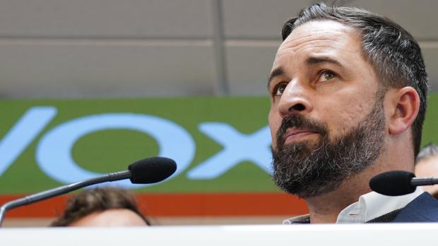 Abascal empuja al PP a pactar con el PSOE para desbloquear el país: «No les vamos a atacar»