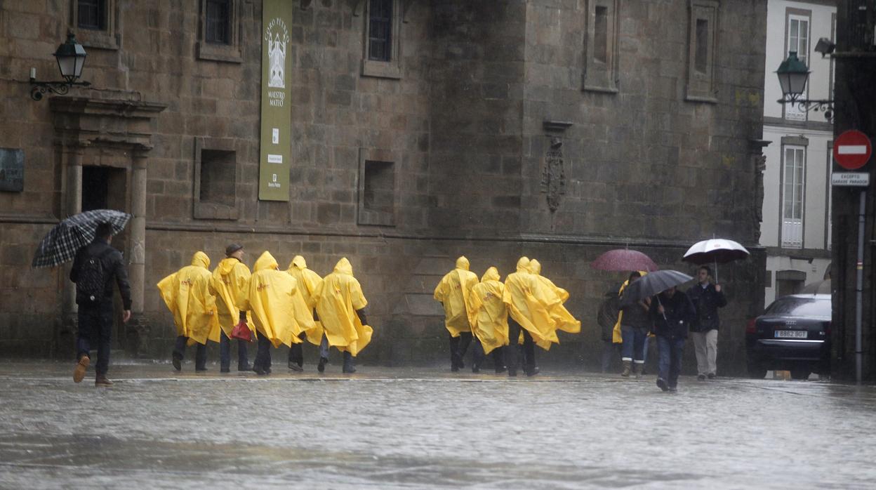 Zona vieja de Santiago bajo la lluvia