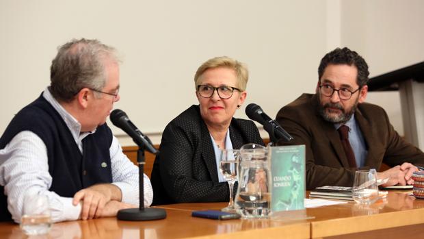 Poesía y color en el nuevo libro de María Antonia Ricas