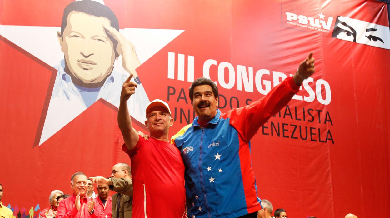 Hugo Carvajal con Nicolas Maduro, en una imagen de archivo